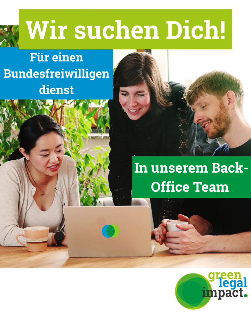 Sharepic mit drei Personen, die auf einen Rechner schauen. Text: Wir suchen dich für den BFD in unserem Back-Office-Team